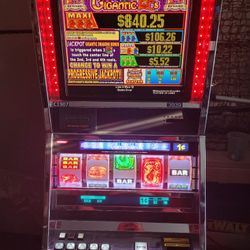 Konami Gigantic Dragons Slot Machine