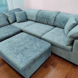 Labor Day sale now. Lima gray sectional sofa with ottoman only $799. Easy finance option. Same-day delivery.