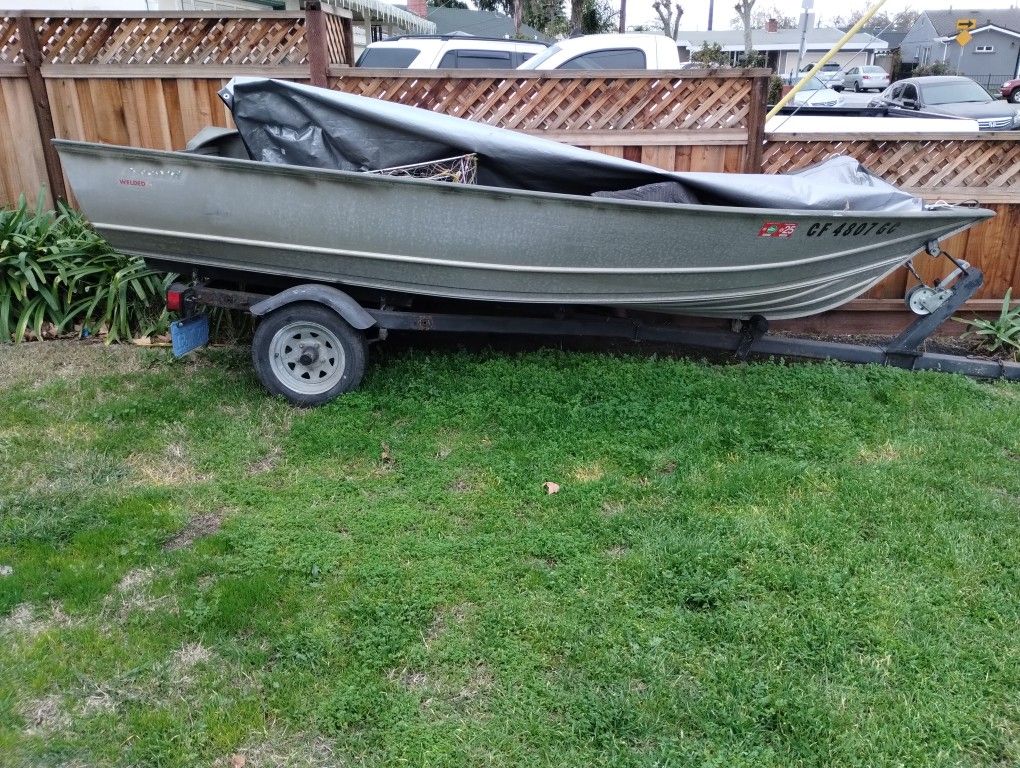 Aluminum Boat 14' With Trailer