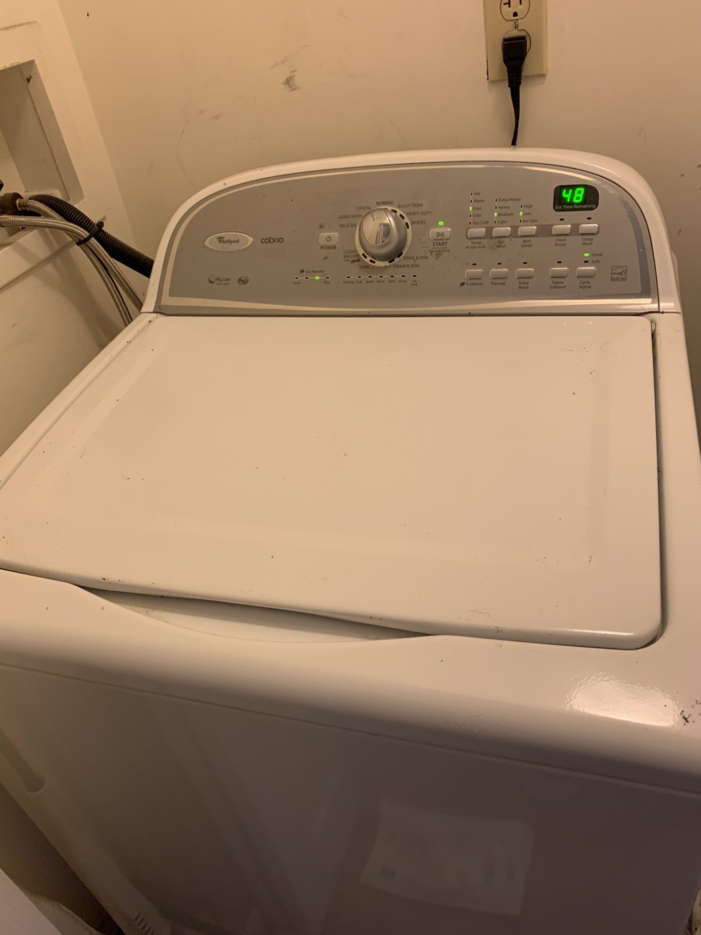 Whirlpool washer and GE Electric dryer both work well