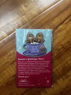 Disney Pin Cast Member Exclusive