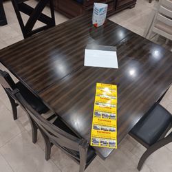 *Fantastic Deal*---Kelly Dining Table Sets W/4 Chairs And Bench---Delivery And Easy Financing 💪 