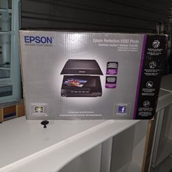 Epson Perfection V550 Photo Scanner