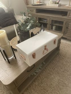 Metal beauty chest .. White And Cooper/Rose Gold