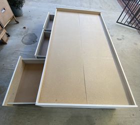 Vendo Esta Cama USADA Tamaño Twin Para Una Persona , Ojo Solo La Cama No Tiene Colchon Es Tamaño Twin Pick Up In City Of Whittier