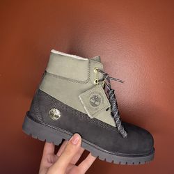 Camo Green Timberland Boots With Warm Lining Size 7y