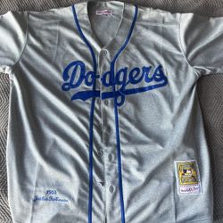 Dodgers Jackie Robinson jersey
