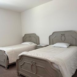 2queen Bed With Mattress 