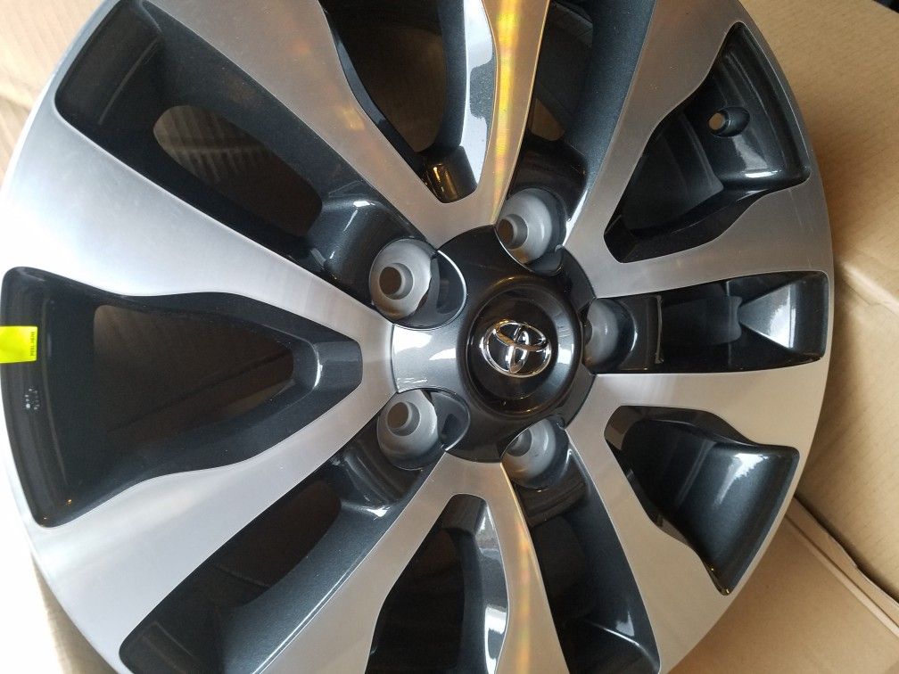 Set of 4 2018 Toyota Tundra Limited oem 20 inch wheels rims