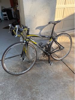 Giant TCR Full Composite Road Bike