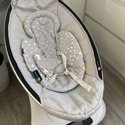4Moms Mamaroo Swing