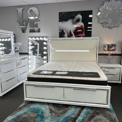 4PC White King Bedroom Set
