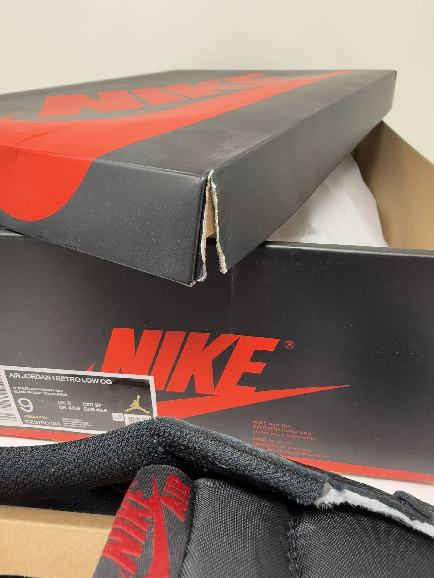Nike Air Jordan 1 Retro Low OG Black Toe Size 9