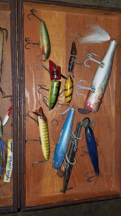 Vintage Fishing Lures and Wooden Tackle box Heddon, Creek Chub, South Bend,  Pflueger Antique fishing lures tackle for Sale in Montclair, CA - OfferUp