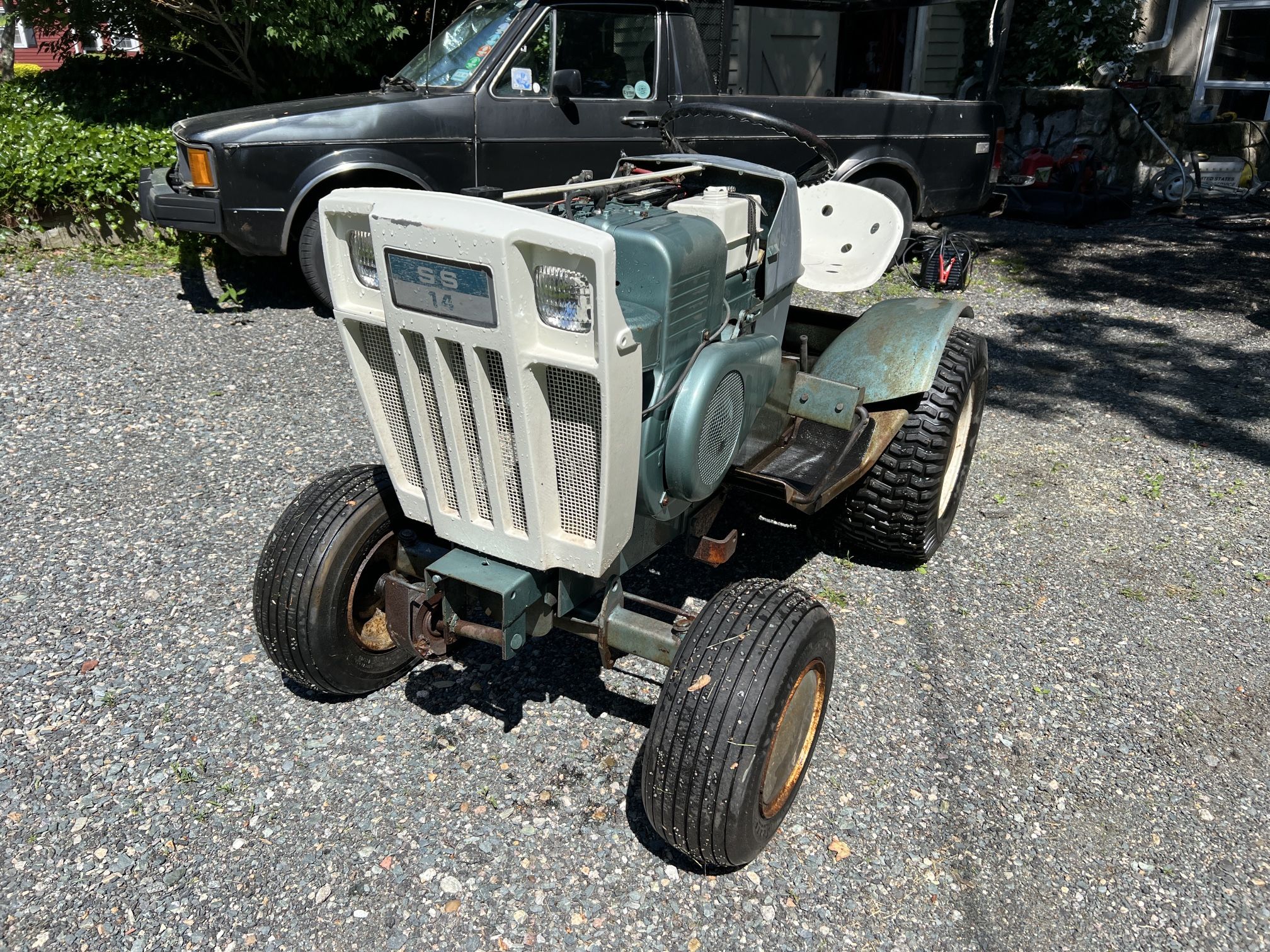 1972 Sears Suburban SS14 Lawn Tractor