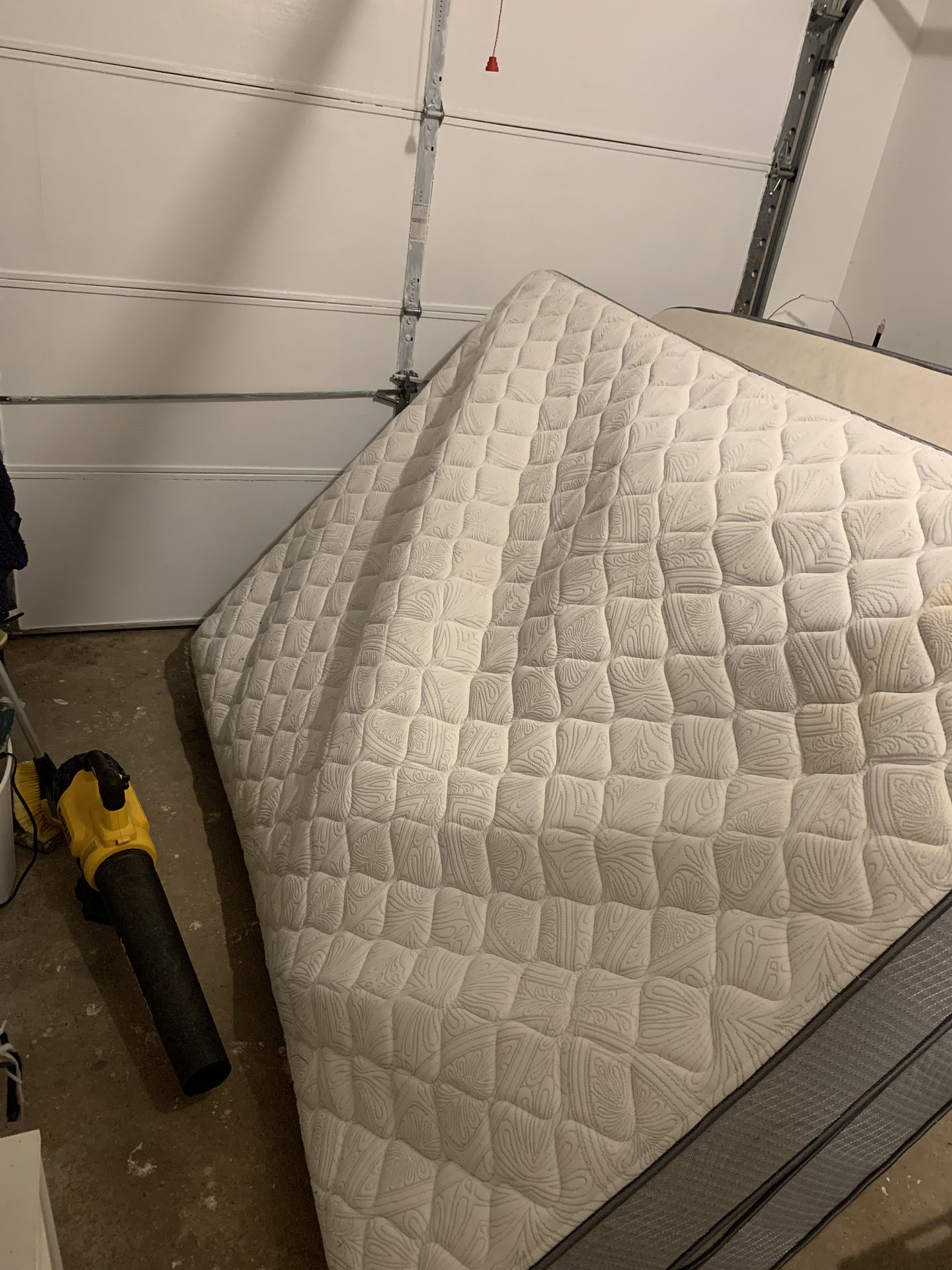 Free Full size mattress