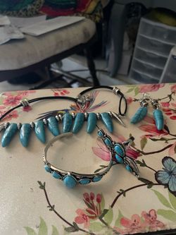 Necklace ring earrings nd cuff set Torquiose fashion