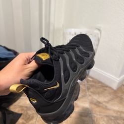 Air vapor max plus