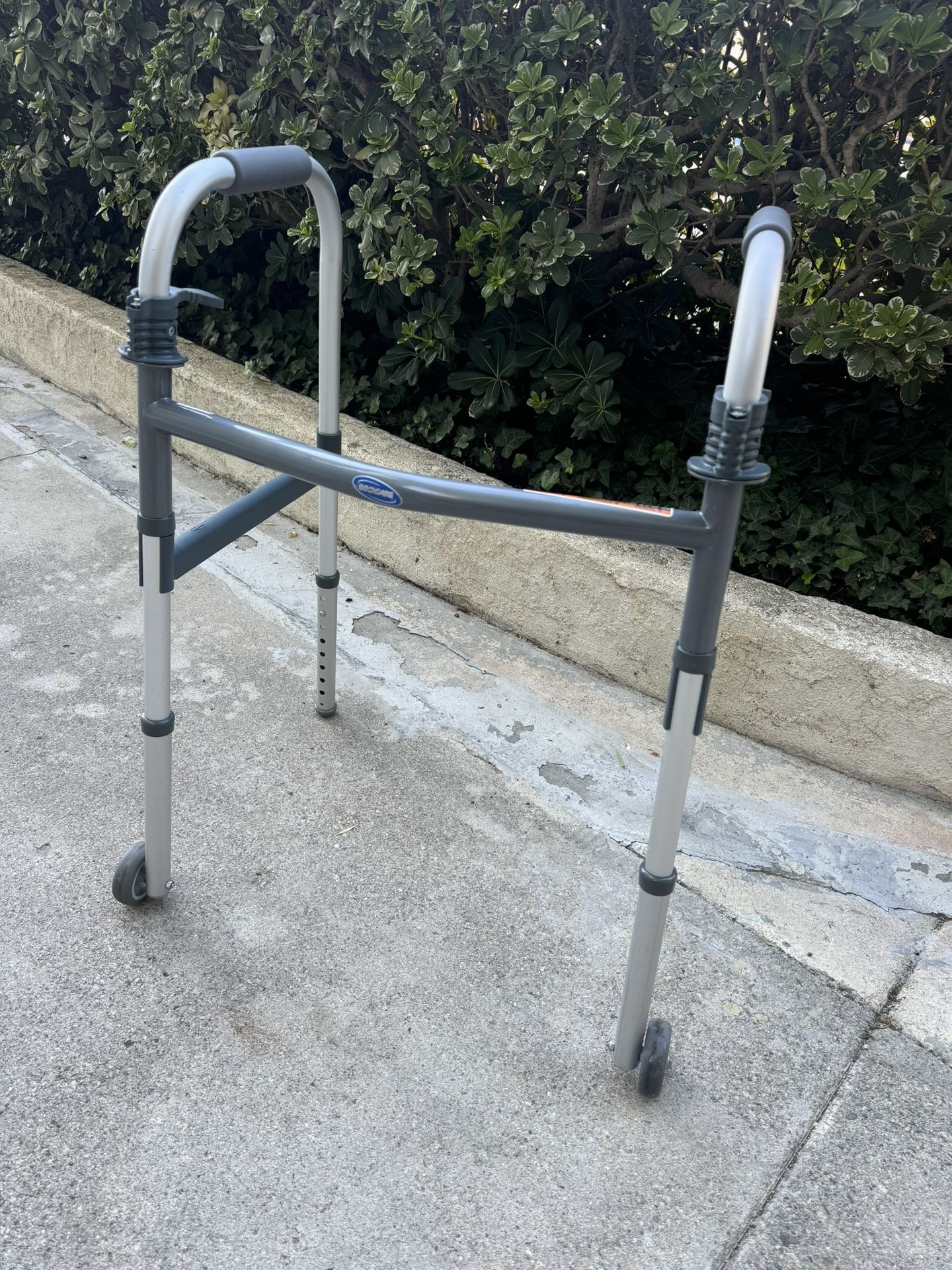 Invacare Paddle Walker Model: 6291-JR3F