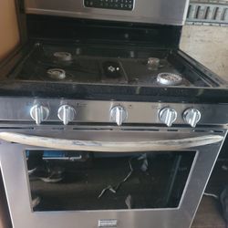 Frigidaire Stove 