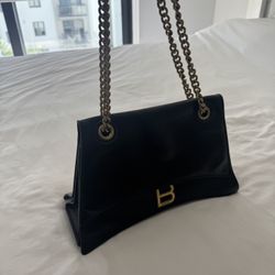 BALENCIAGA WOMEN'S CRUSH CHAIN BAG MEDIUM IN BLACK