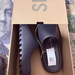 Onyx Yeezy Slides 