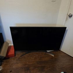 LG TV 49"