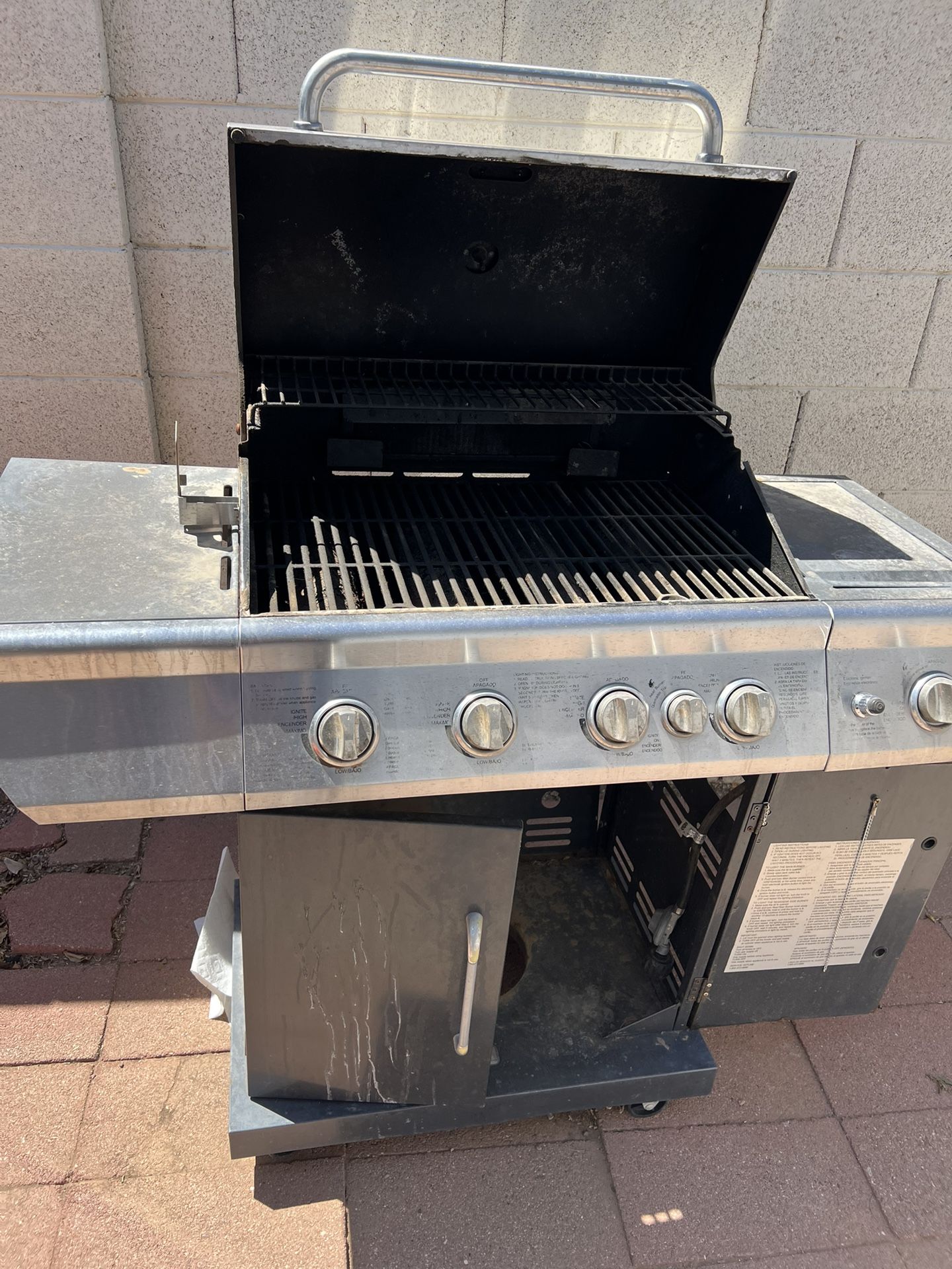 Bbq Grill 80$