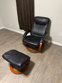 Black Leather Swivel Recliner Chair & Ottoman Set (Bentwood Frame)