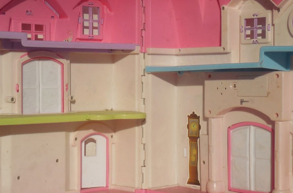 Multi-tiered Folding Hinged Doll House Excellent Condition