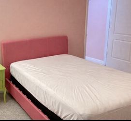 Full Size Bed Frame & Mattress