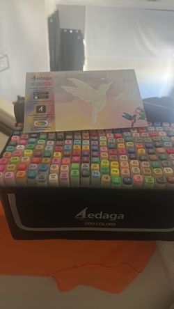 Aedaga 200 Colors Art Marker Set