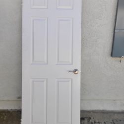 Interior Door with Lever Handles
