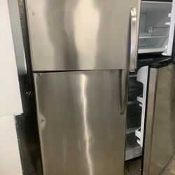 GE 30” Top Freezer Fridge Stainless Steel Working Perfectly 4 Months Warranty 