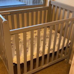 Baby Crib 