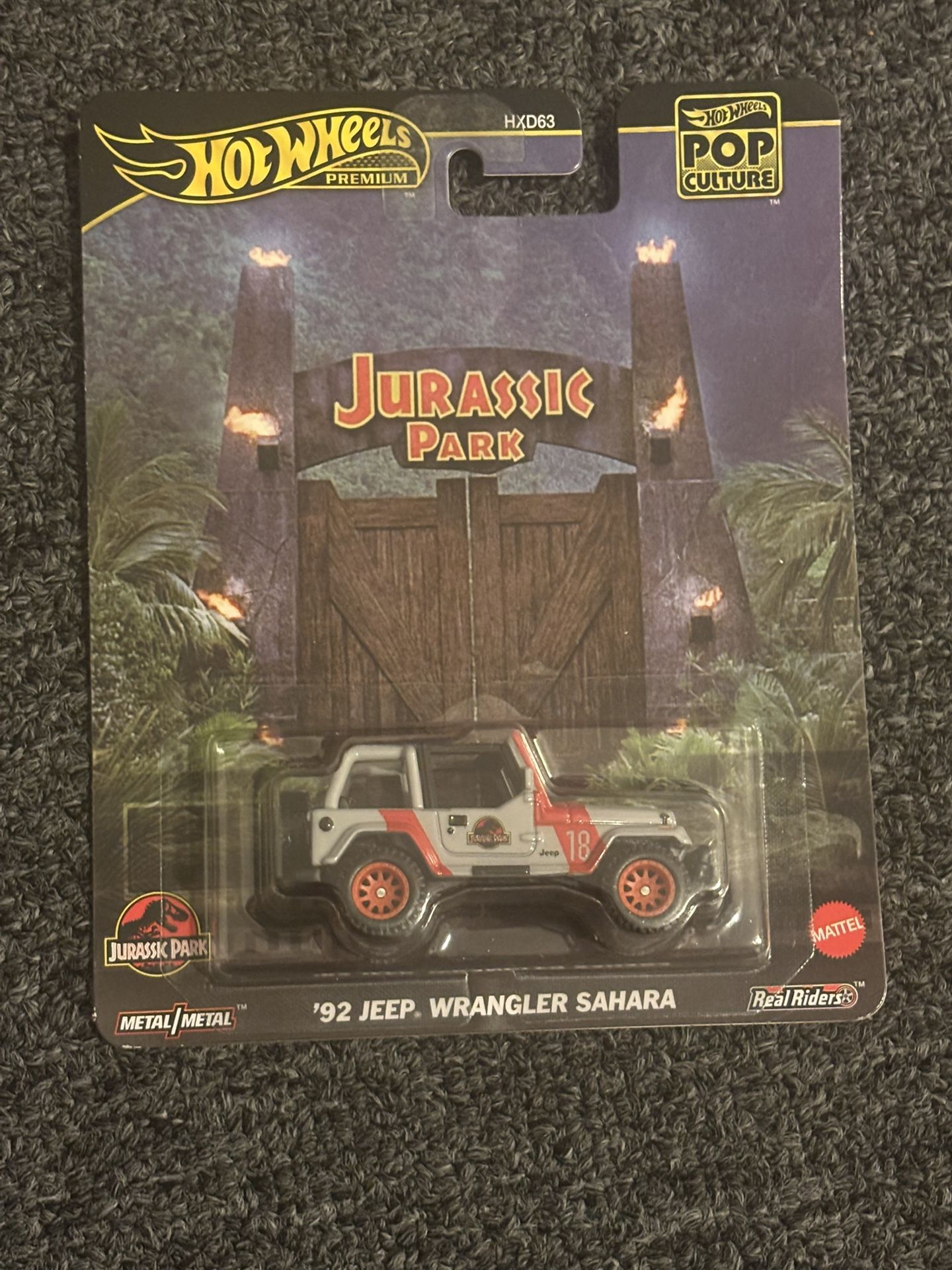 Hot Wheels ‘92 Jeep wrangler Sahara Jurassic Park