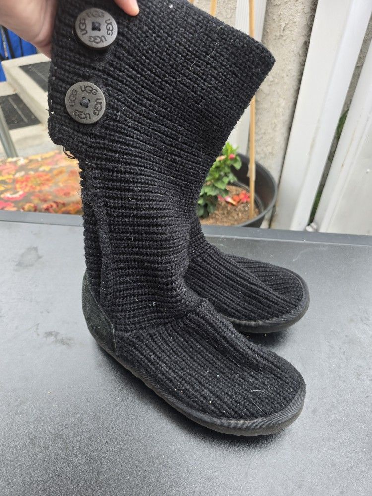 black knit uggs women's size 8