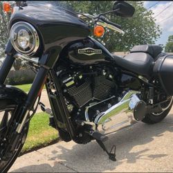 2018 Harley Davidson Soft Tail Sport Glide FLSB (535 MILES) - $15,000 (Harahan)