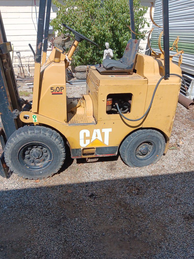 Forklift, Cat 510P Propane Continental EngineI