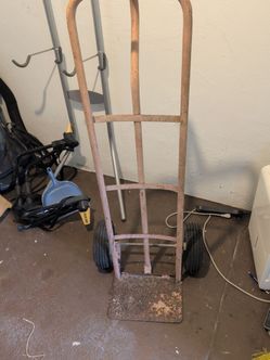 Rusted Old Dolley - tired need air - maybe repair