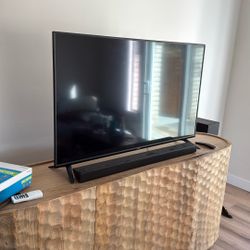 55in 4k Smart TV/Soundbar/Subwoofer/Wall Mount Bundle