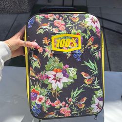 100% moto goggle case