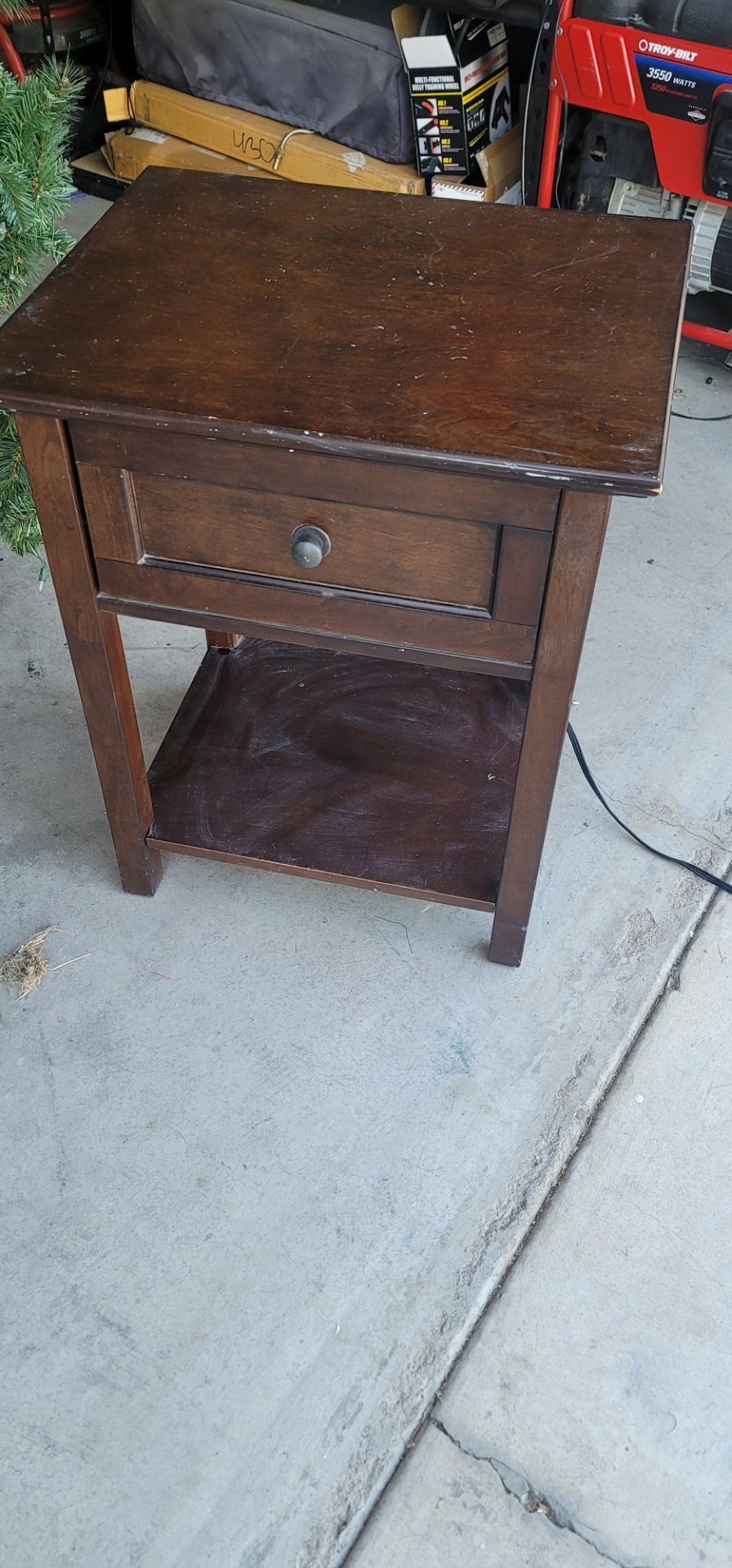 Table with electric outlets