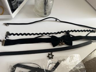 Black Velvet Chockers