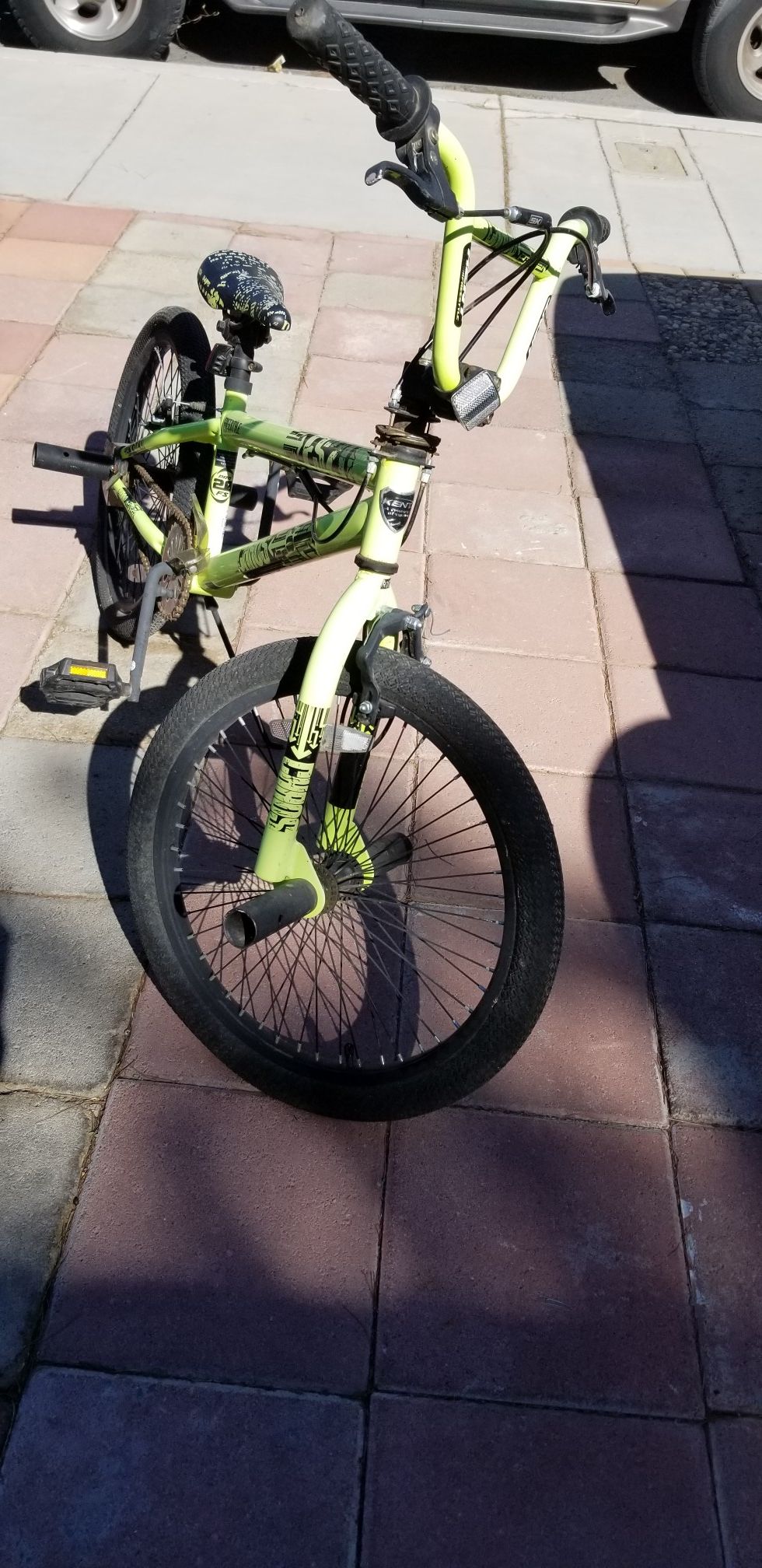 BOYS NEON GREEN BIKE