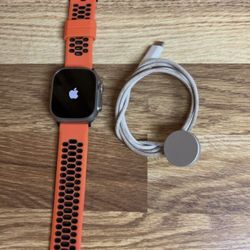 Apple Watch Ultra 2 49MM Titanium Ceramic 
