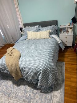 Grey Full Size Bed with Drawers
