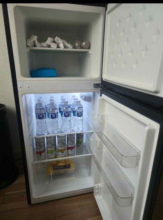 Refrigerator Stainless Steel/Mid Size