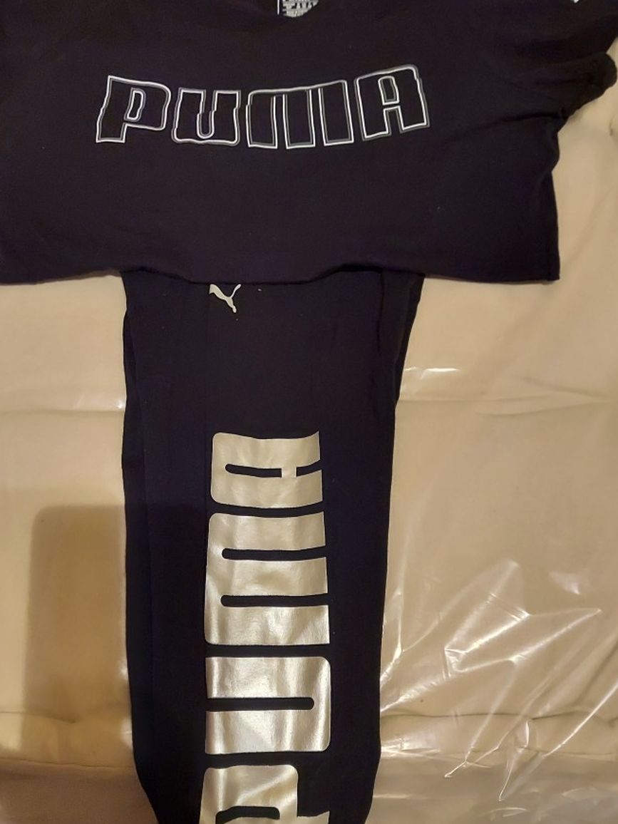 Puma Leggings And Shirt Black And Silver Print Size Medium Used Item Good Condition