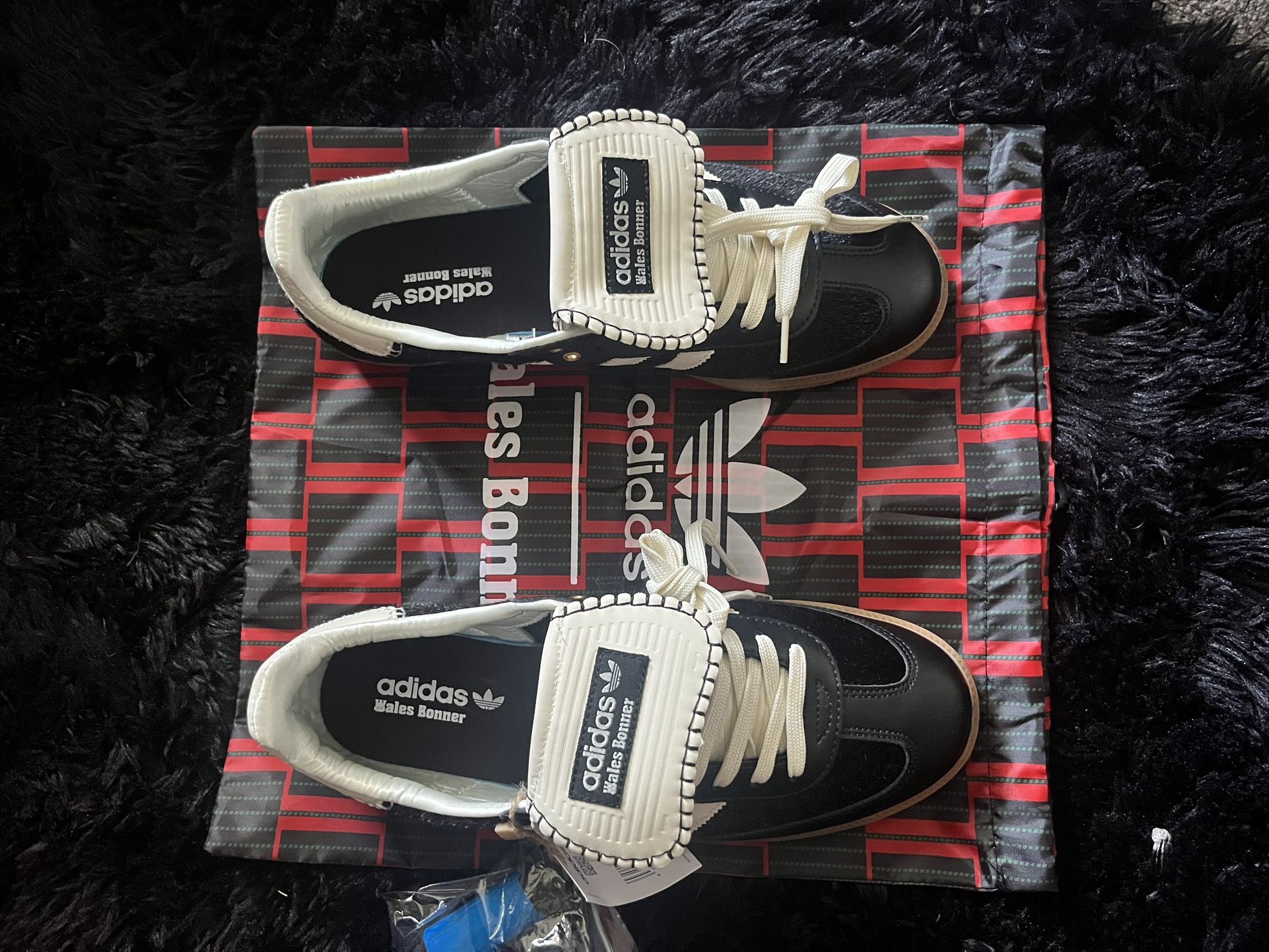 Wales Bonner Pony Tonal Sambas